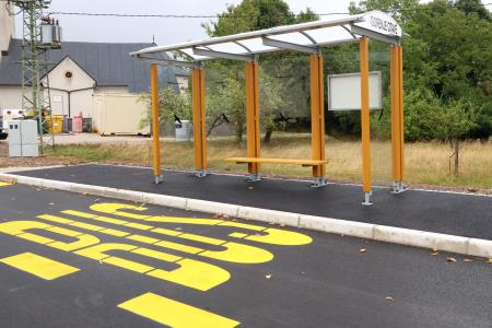 GORENJE OTAVE  NOVI NADSTREŠNICI NA AVTOBUSNEM POSTAJALIŠČU  06 FOTO LJUBO VUKELIČ